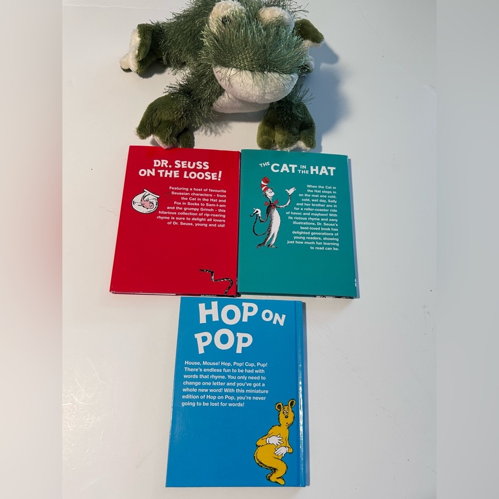 Dr. Seuss 15 Small Children's Book Set - Picture 9 of 10
